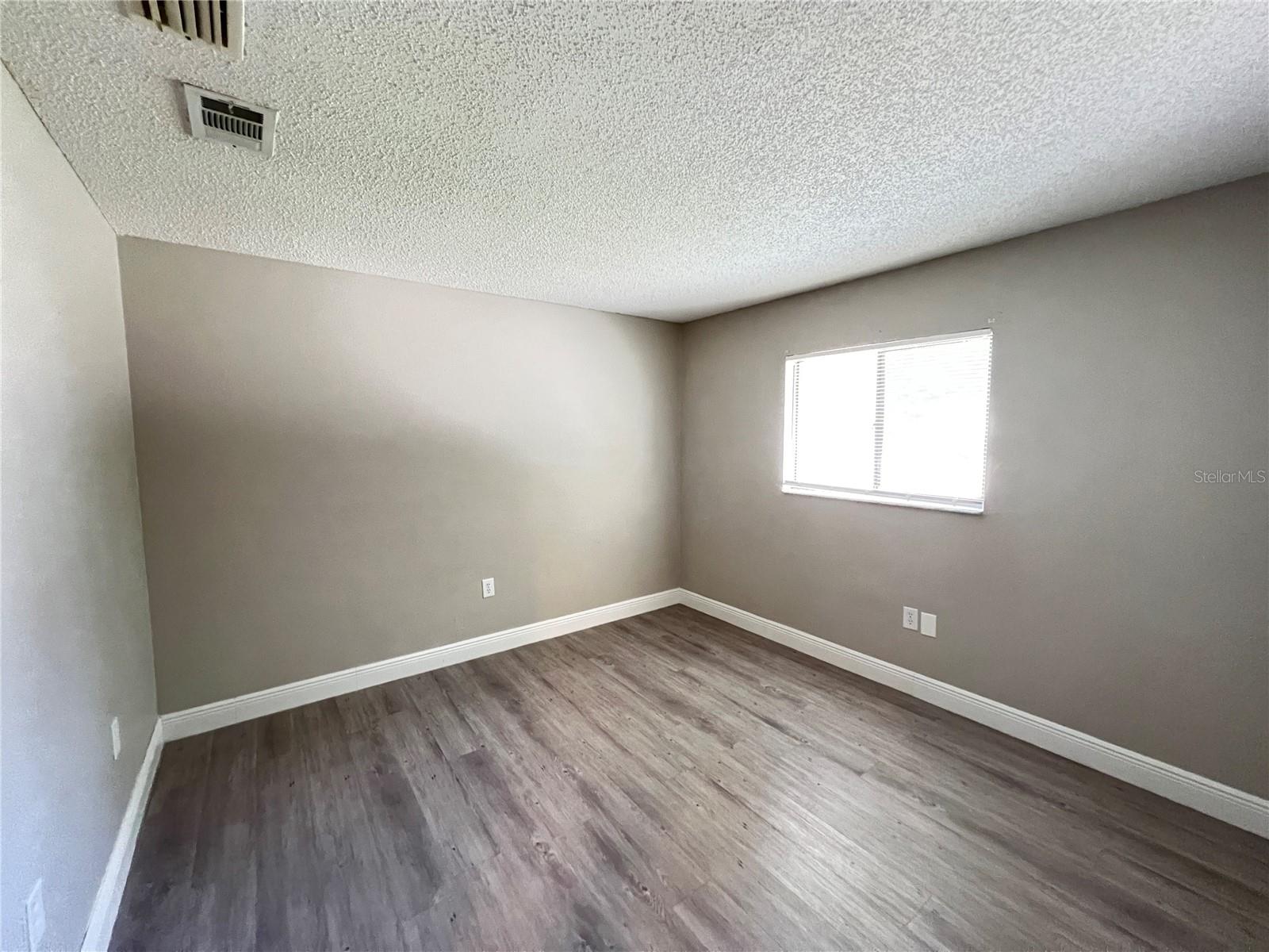 Image 12 of 16 For 2000 43rd Street 1