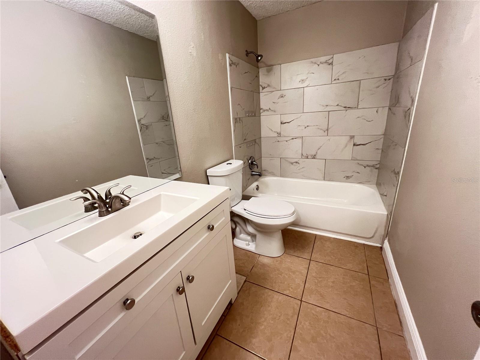 Image 14 of 16 For 2000 43rd Street 1