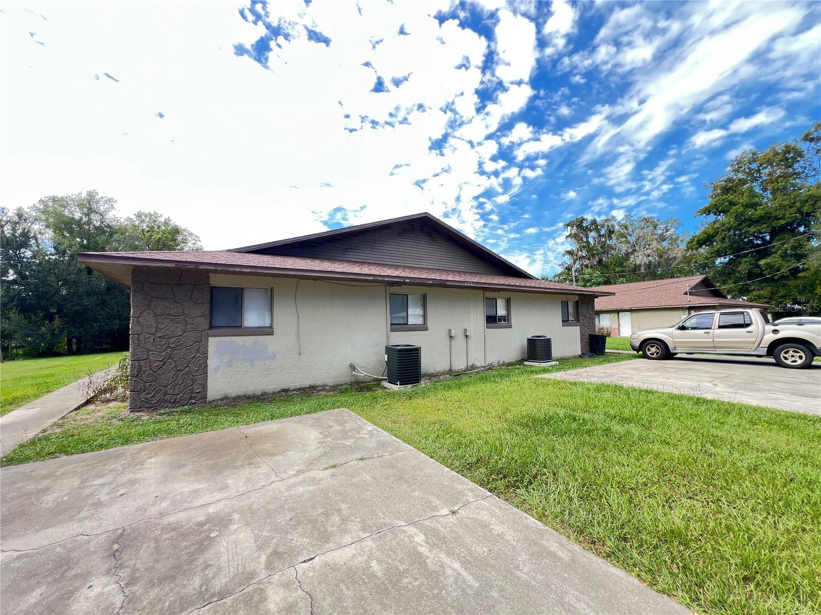 Image 6 of 16 For 2000 43rd Street 1