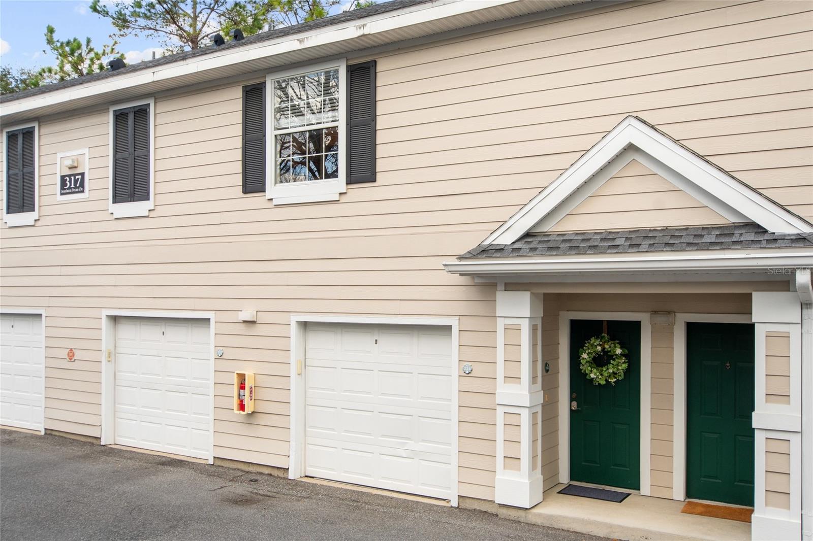 Image 25 of 42 For 317 Southern Pecan Circle 102