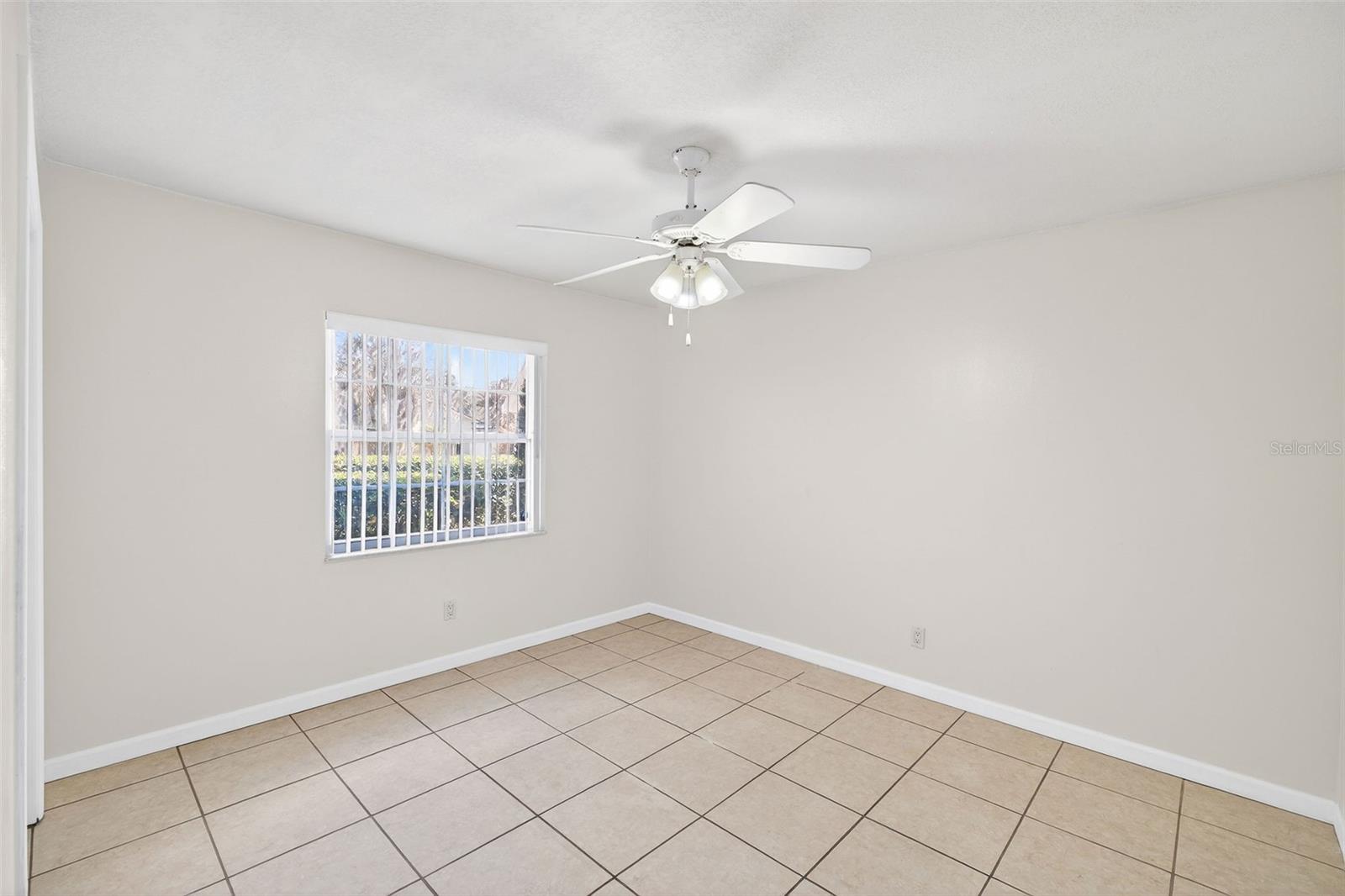 Image 15 of 31 For 9714 Poplarwood Court