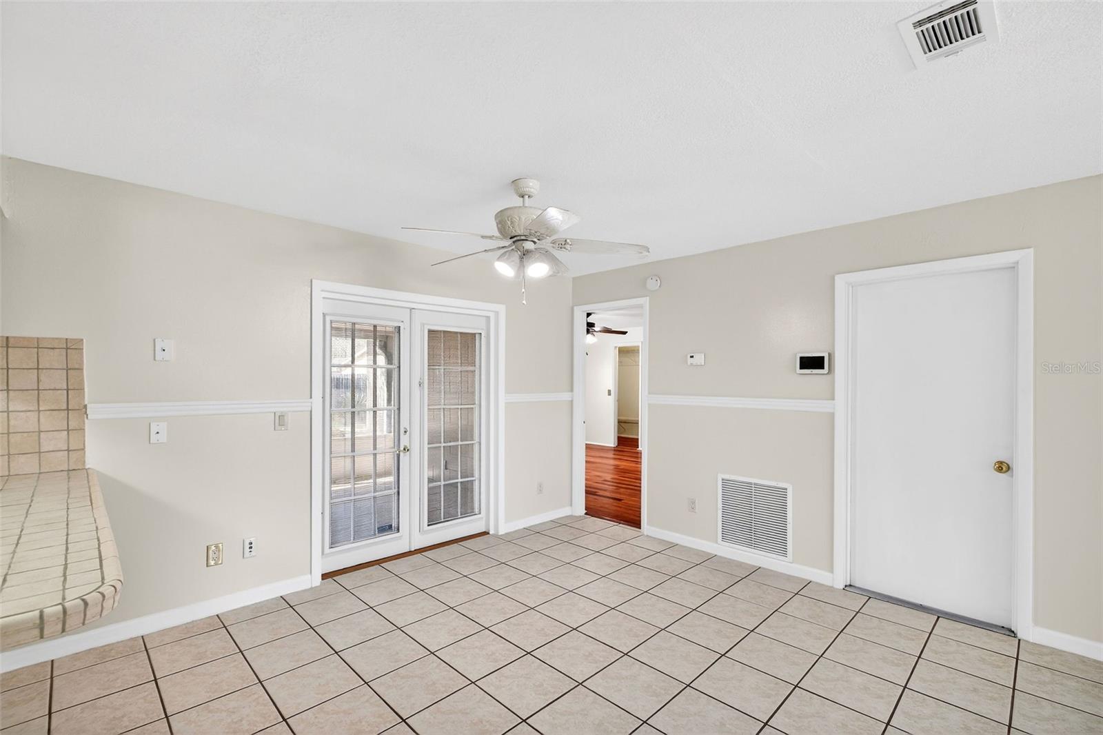 Image 25 of 31 For 9714 Poplarwood Court