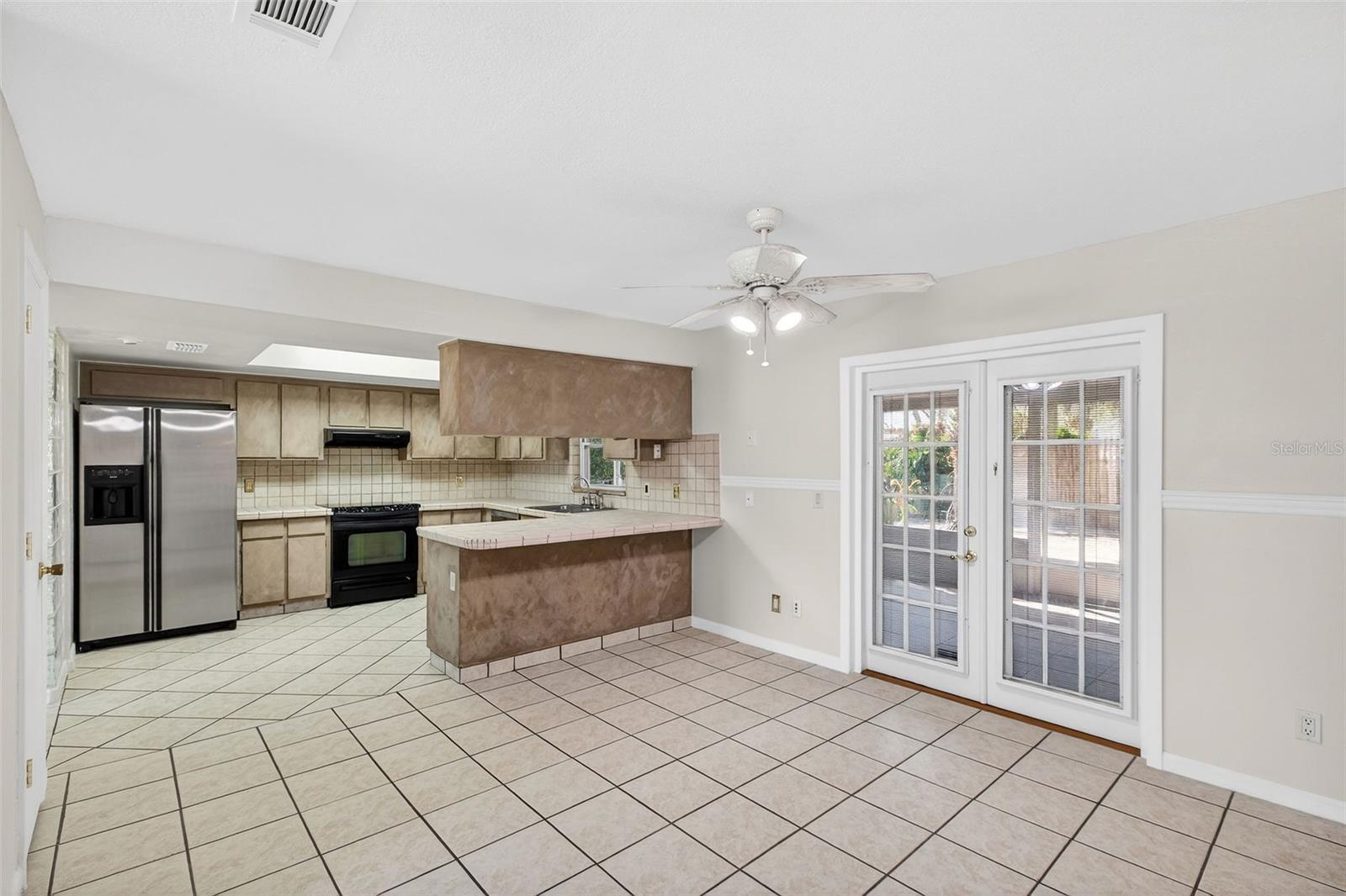 Image 7 of 31 For 9714 Poplarwood Court