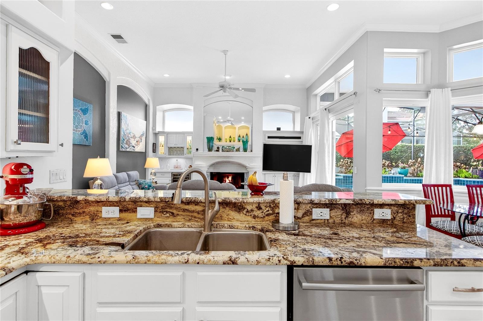 Image 19 of 85 For 771 Long Lake Drive