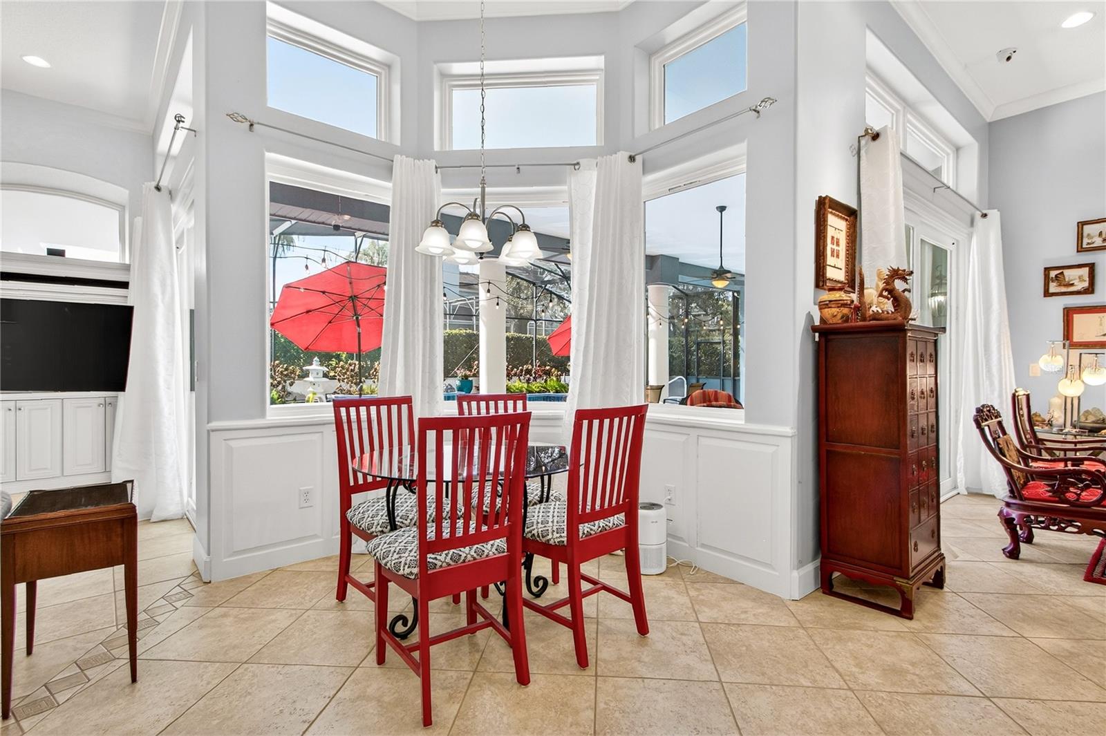 Image 22 of 85 For 771 Long Lake Drive