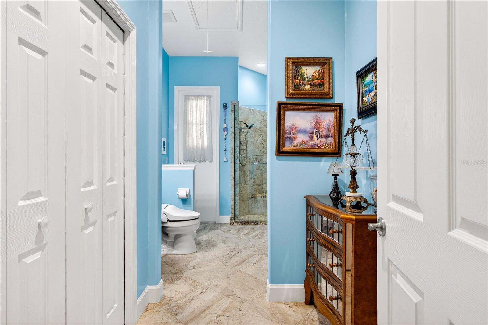 Image 26 of 85 For 771 Long Lake Drive