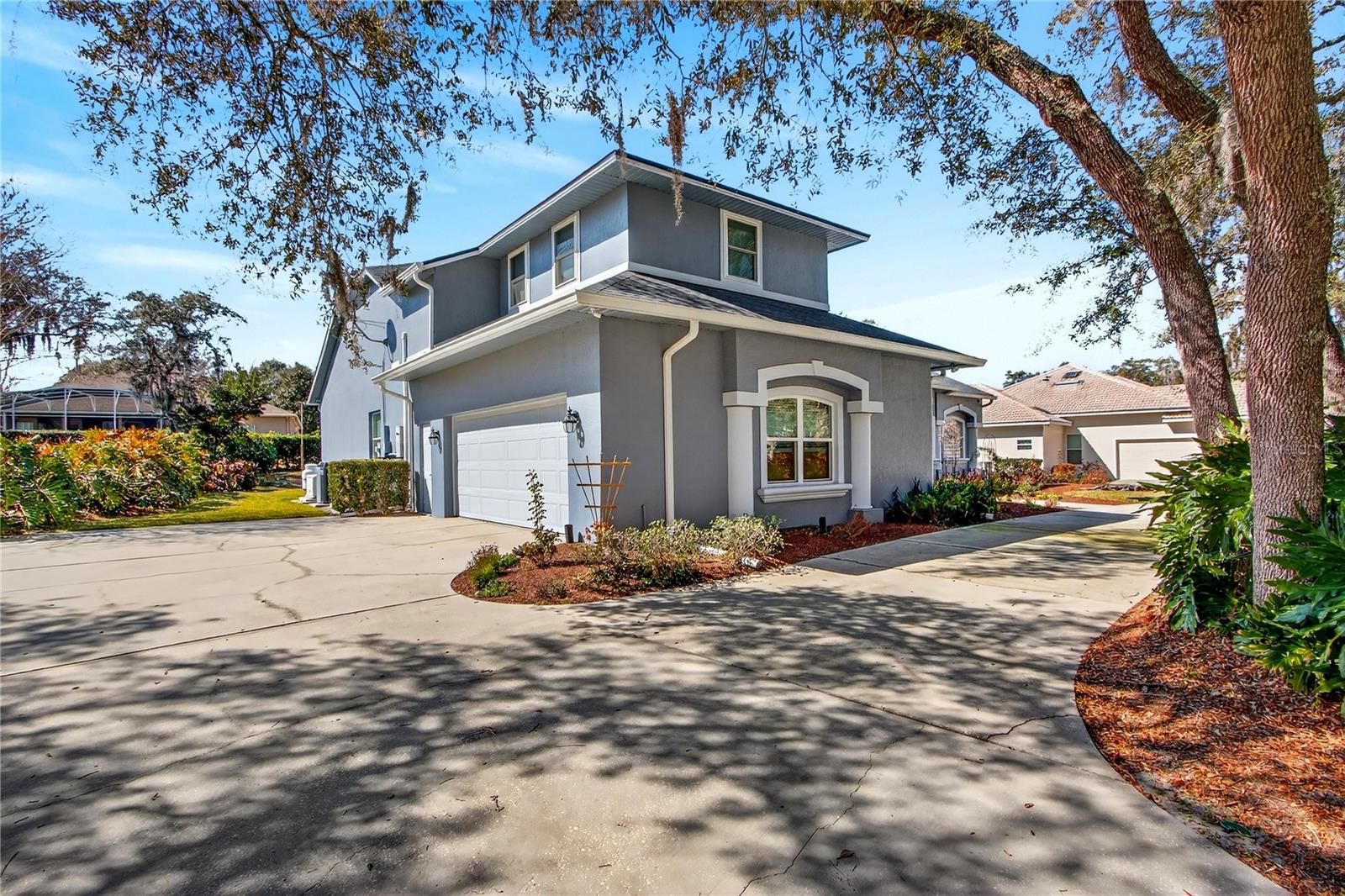 Image 3 of 85 For 771 Long Lake Drive