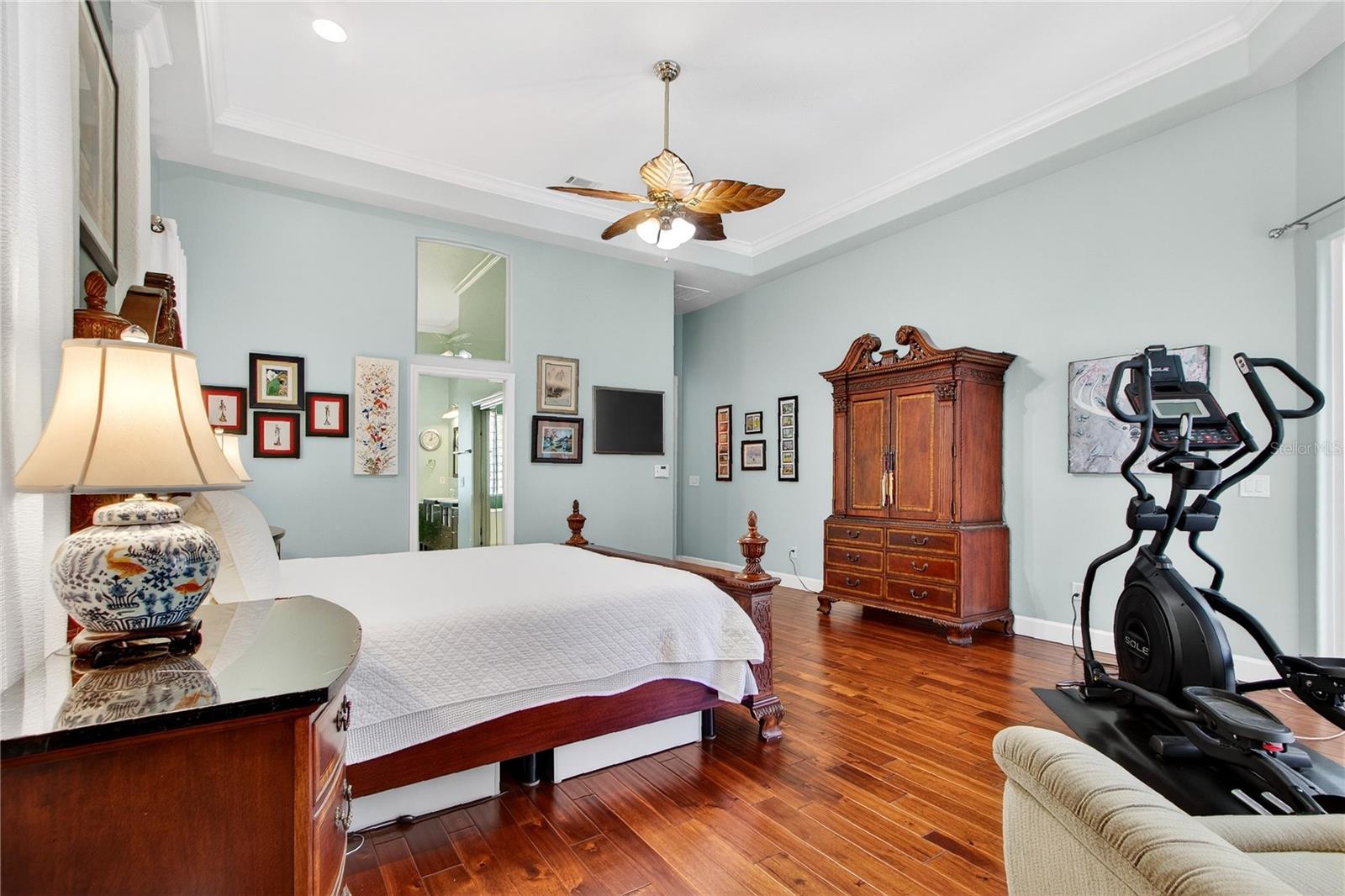 Image 46 of 85 For 771 Long Lake Drive