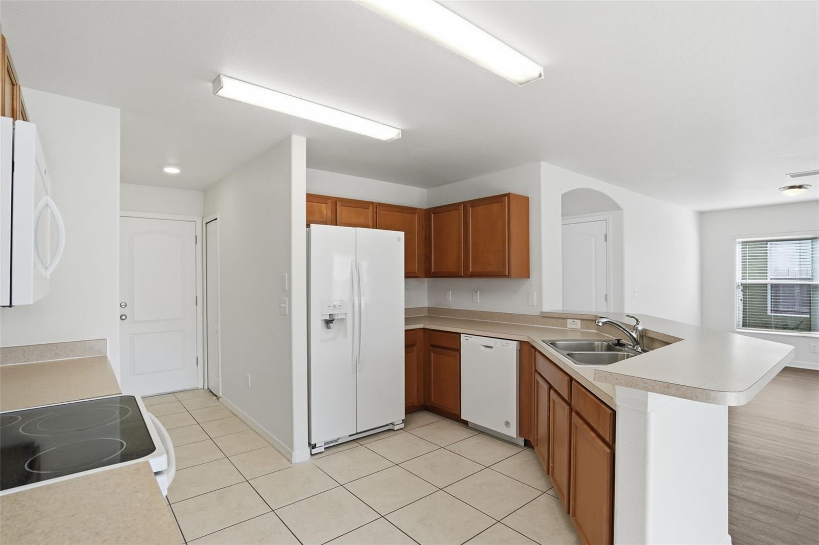 Image 17 of 38 For 15419 Shoal Haven Place