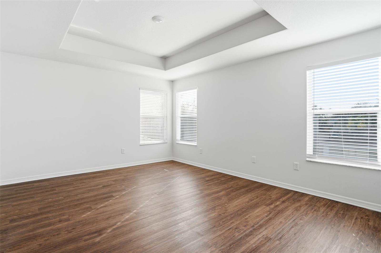 Image 28 of 38 For 15419 Shoal Haven Place