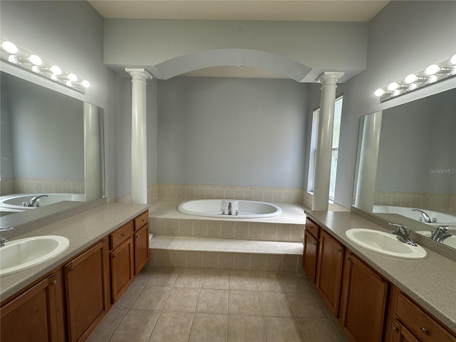 Image 7 of 30 For 15349 Harvest Boulevard