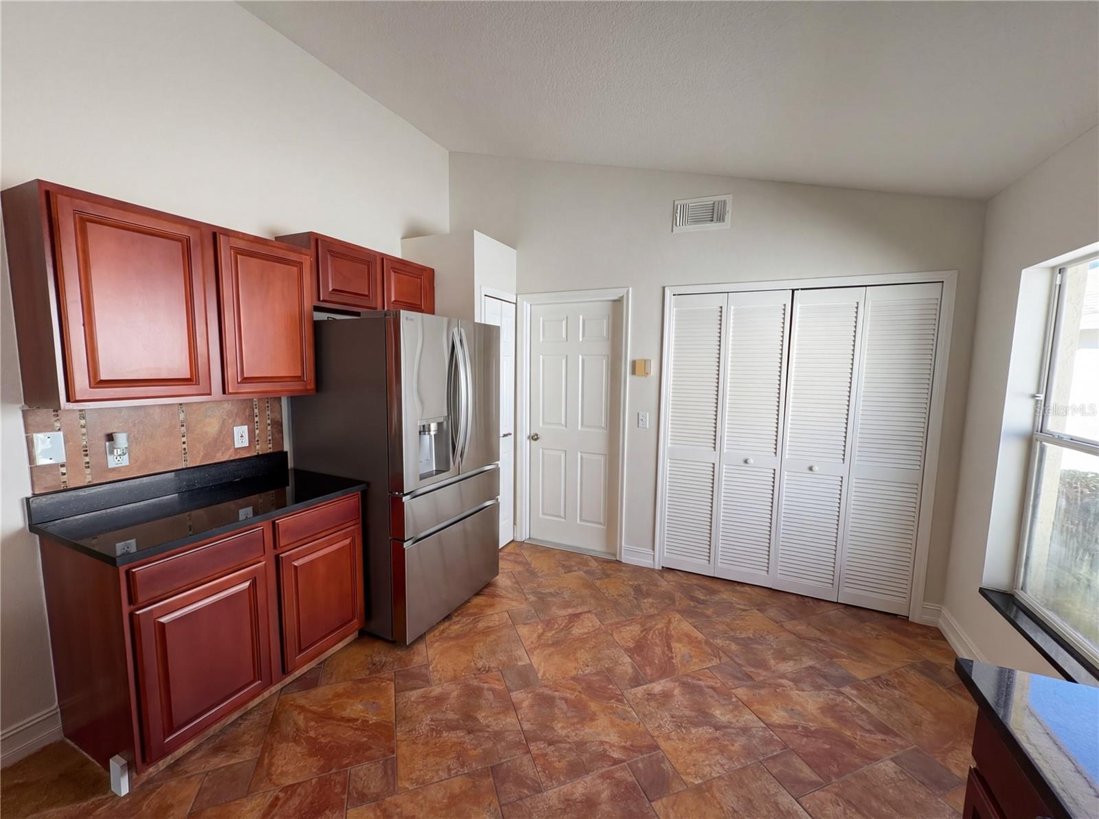 Image 14 of 24 For 2975 Sabel Oak Place