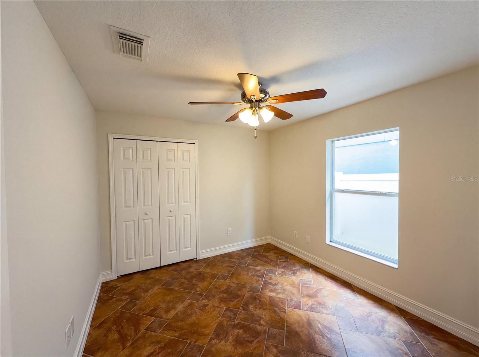 Image 19 of 24 For 2975 Sabel Oak Place