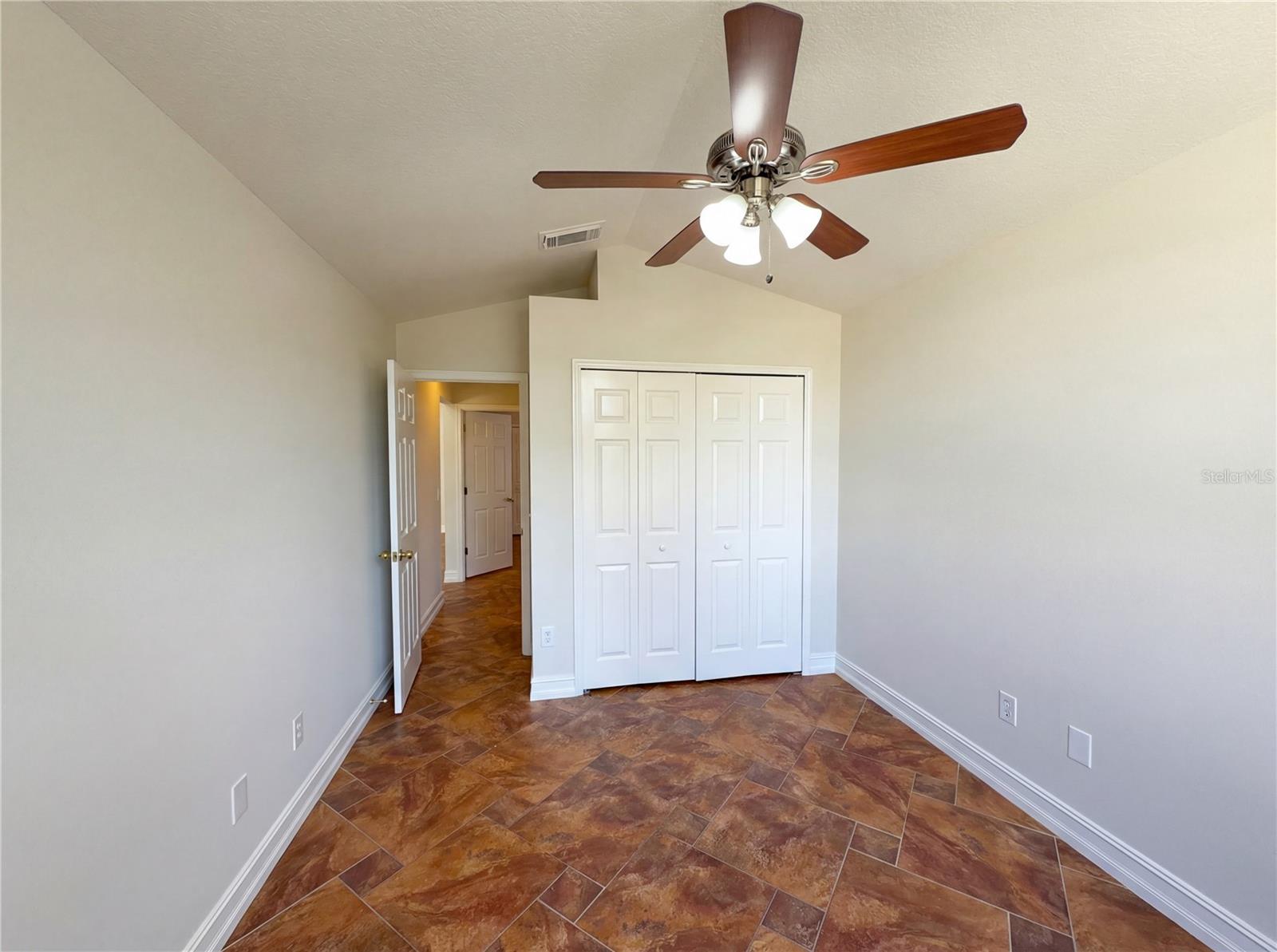 Image 20 of 24 For 2975 Sabel Oak Place