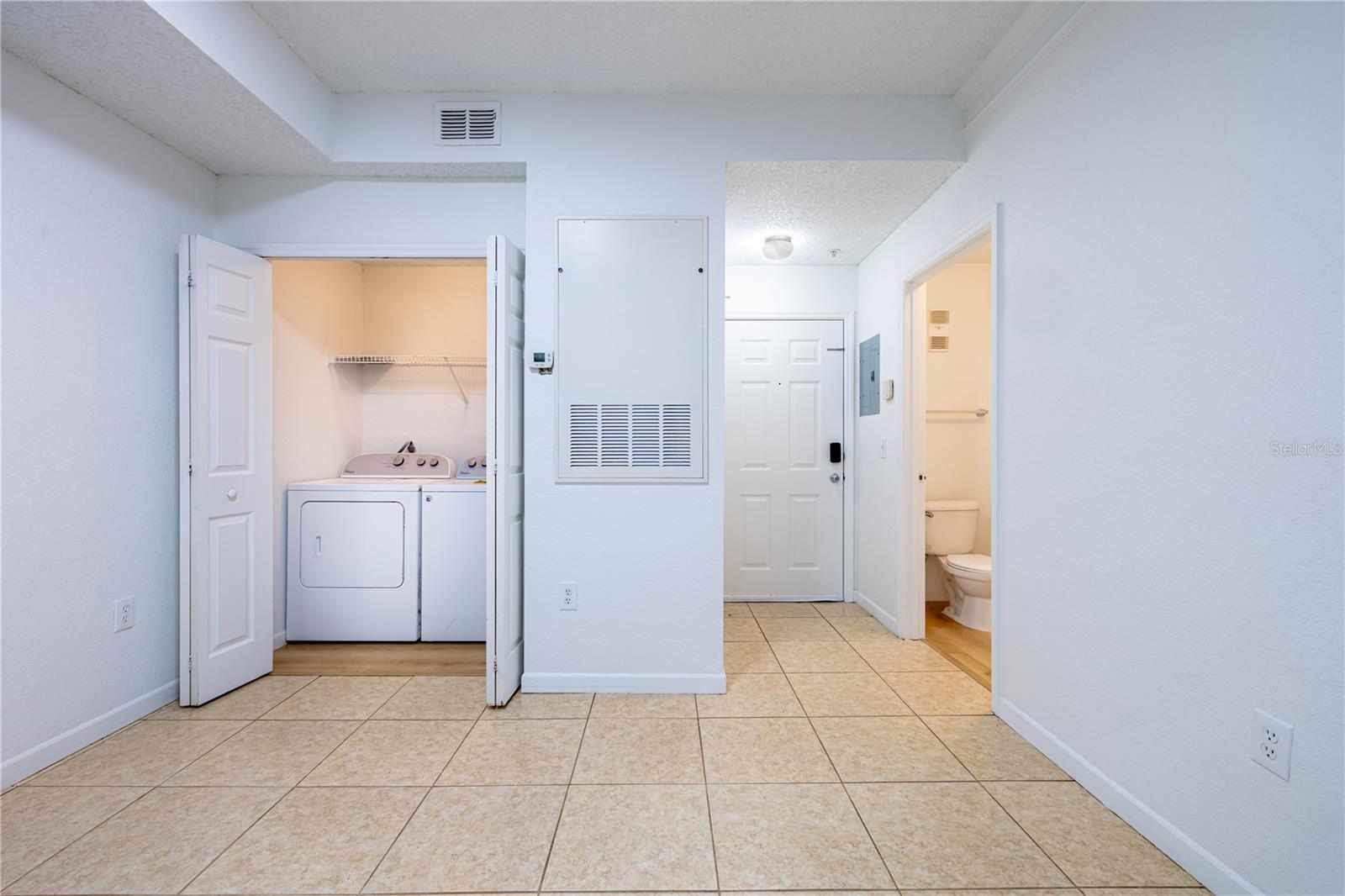 Image 12 of 61 For 13037 Mulberry Park Drive 517