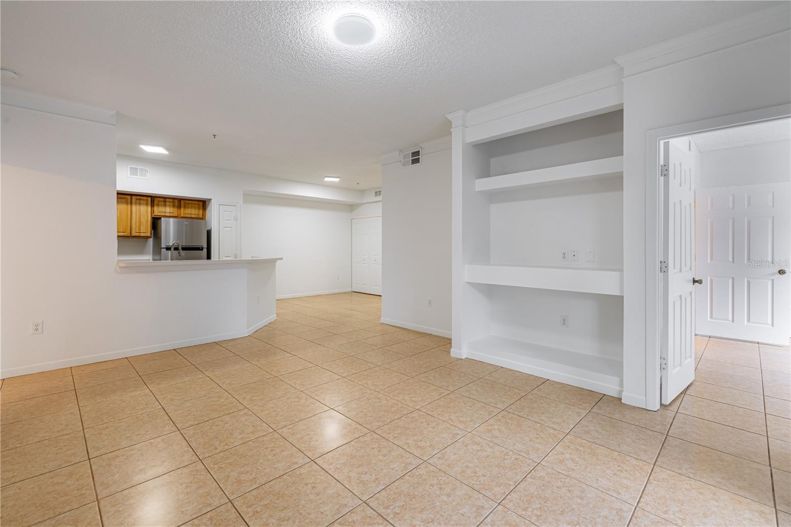 Image 16 of 61 For 13037 Mulberry Park Drive 517