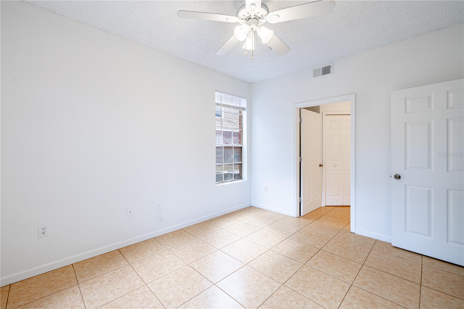 Image 26 of 61 For 13037 Mulberry Park Drive 517