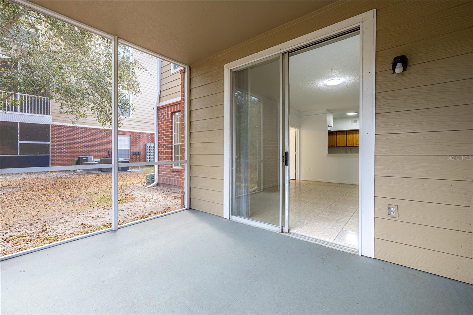 Image 32 of 61 For 13037 Mulberry Park Drive 517