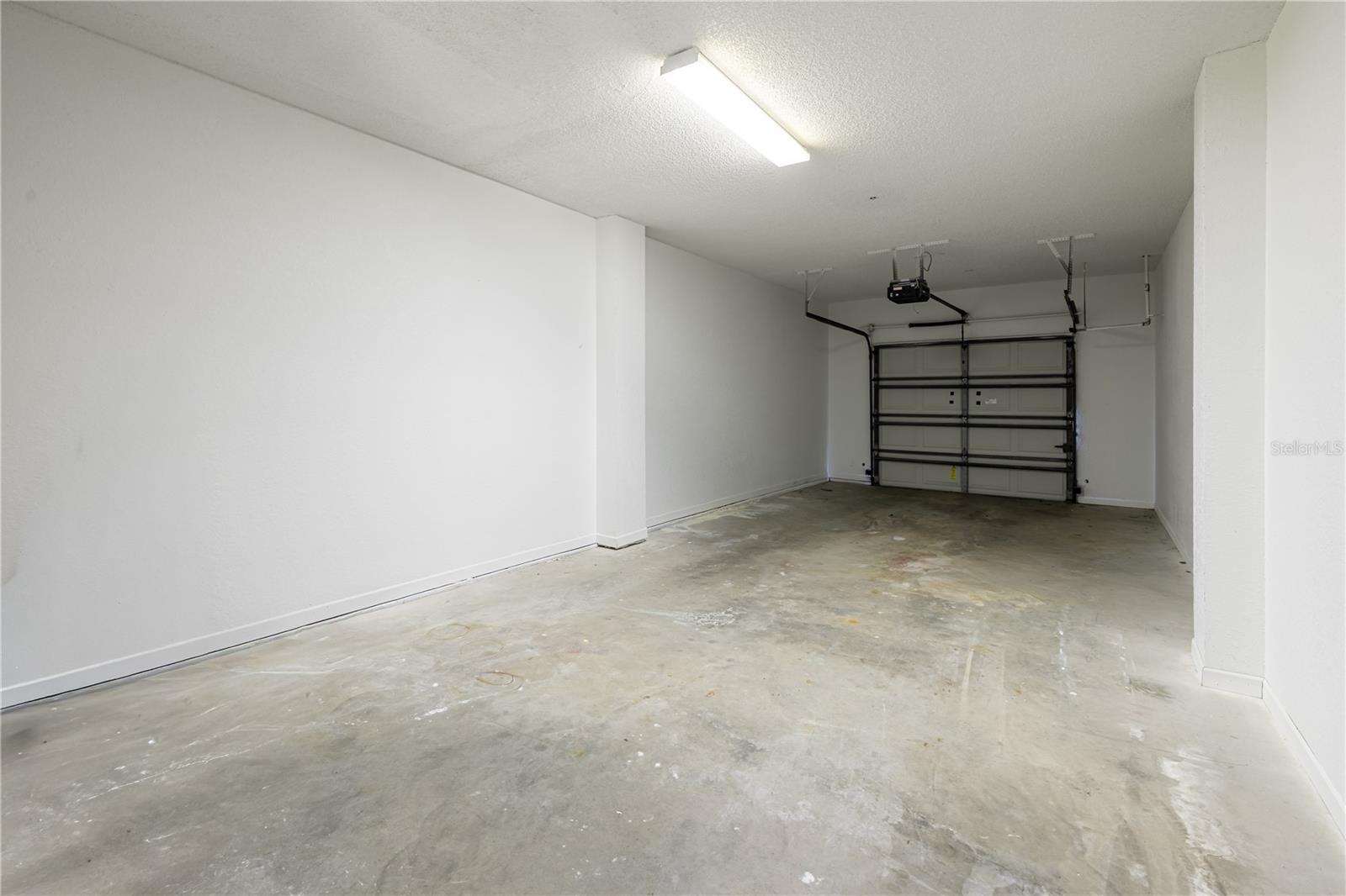 Image 34 of 61 For 13037 Mulberry Park Drive 517