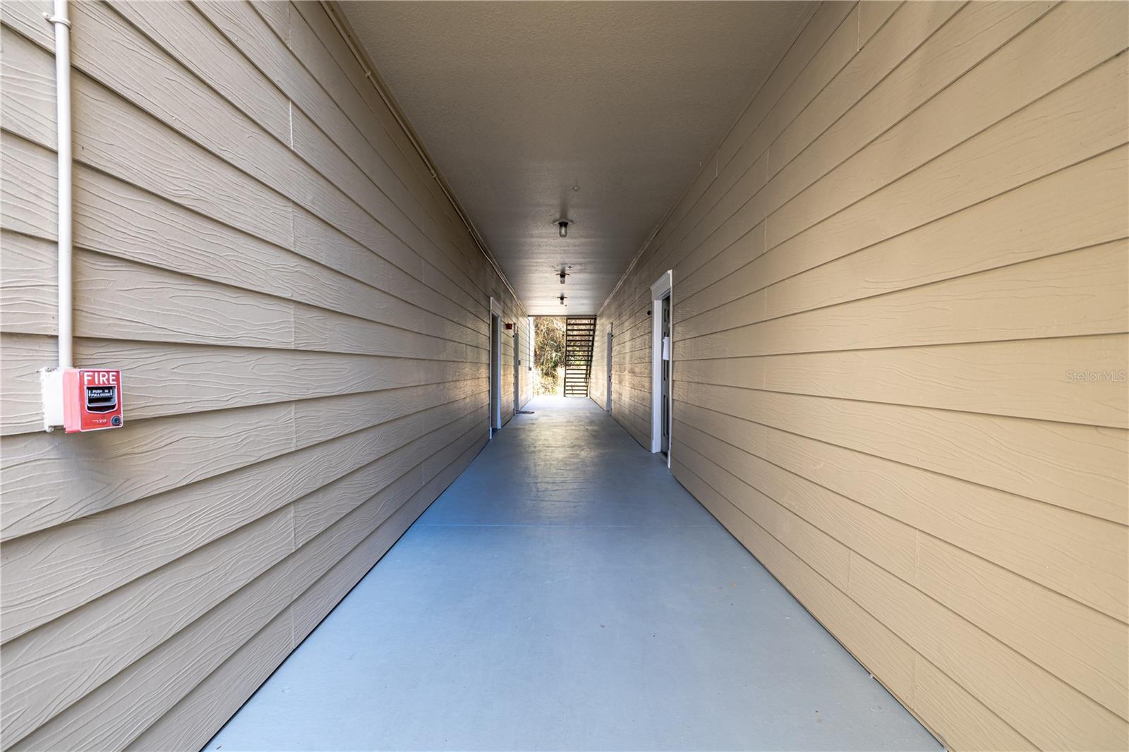 Image 4 of 61 For 13037 Mulberry Park Drive 517