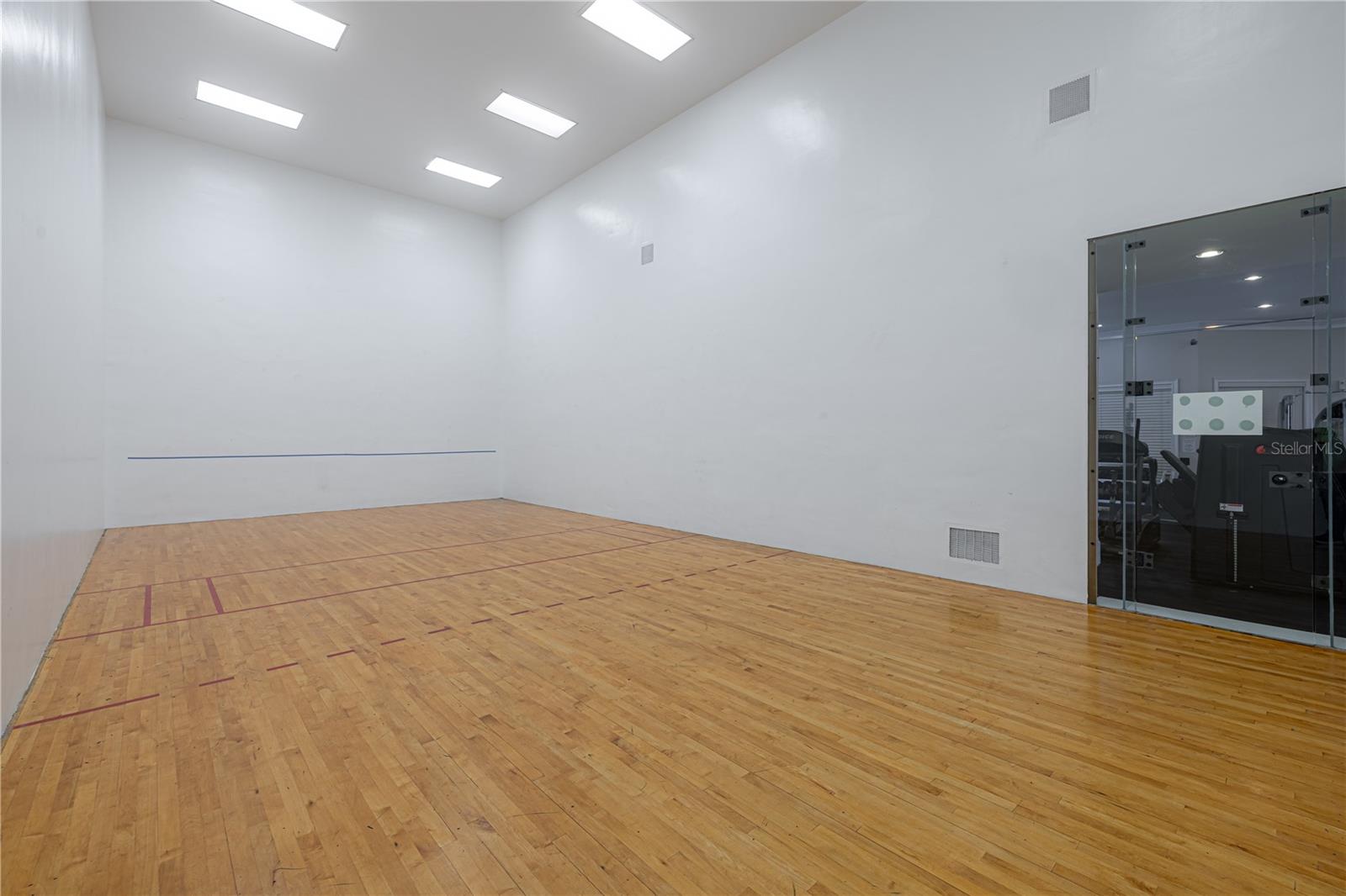 Image 46 of 61 For 13037 Mulberry Park Drive 517