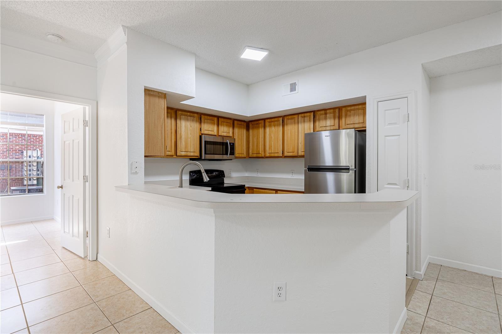 Image 9 of 61 For 13037 Mulberry Park Drive 517