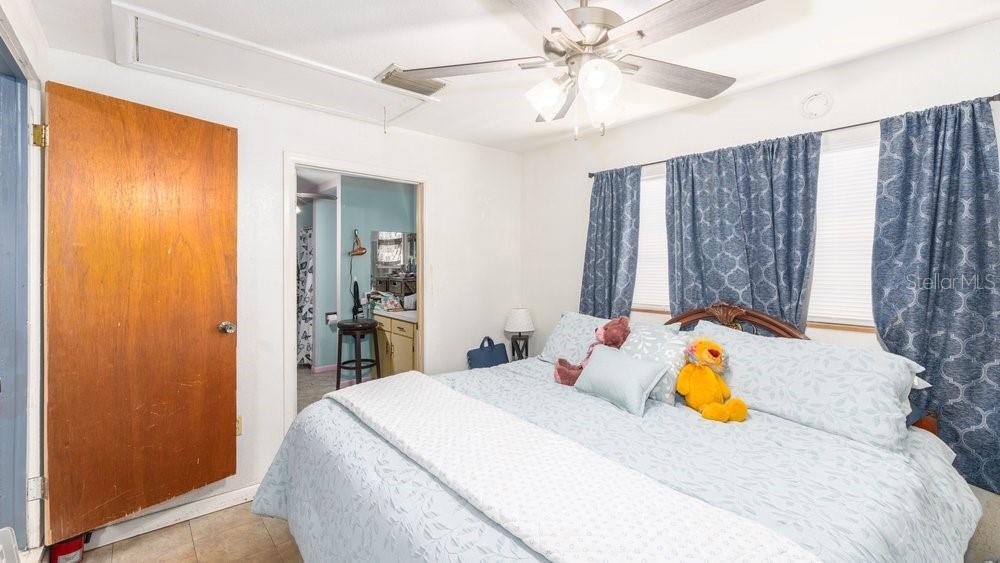 Image 13 of 24 For 20 Florida Street