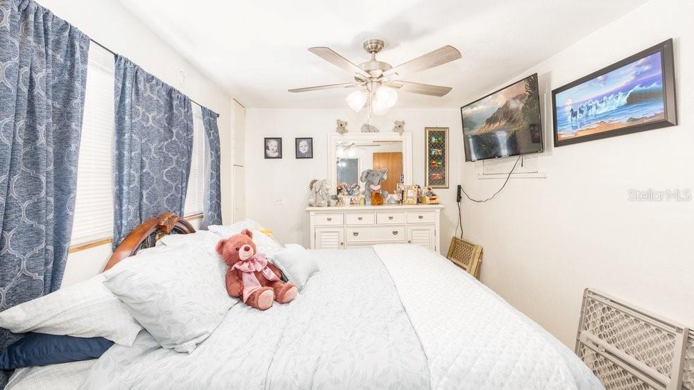 Image 14 of 24 For 20 Florida Street