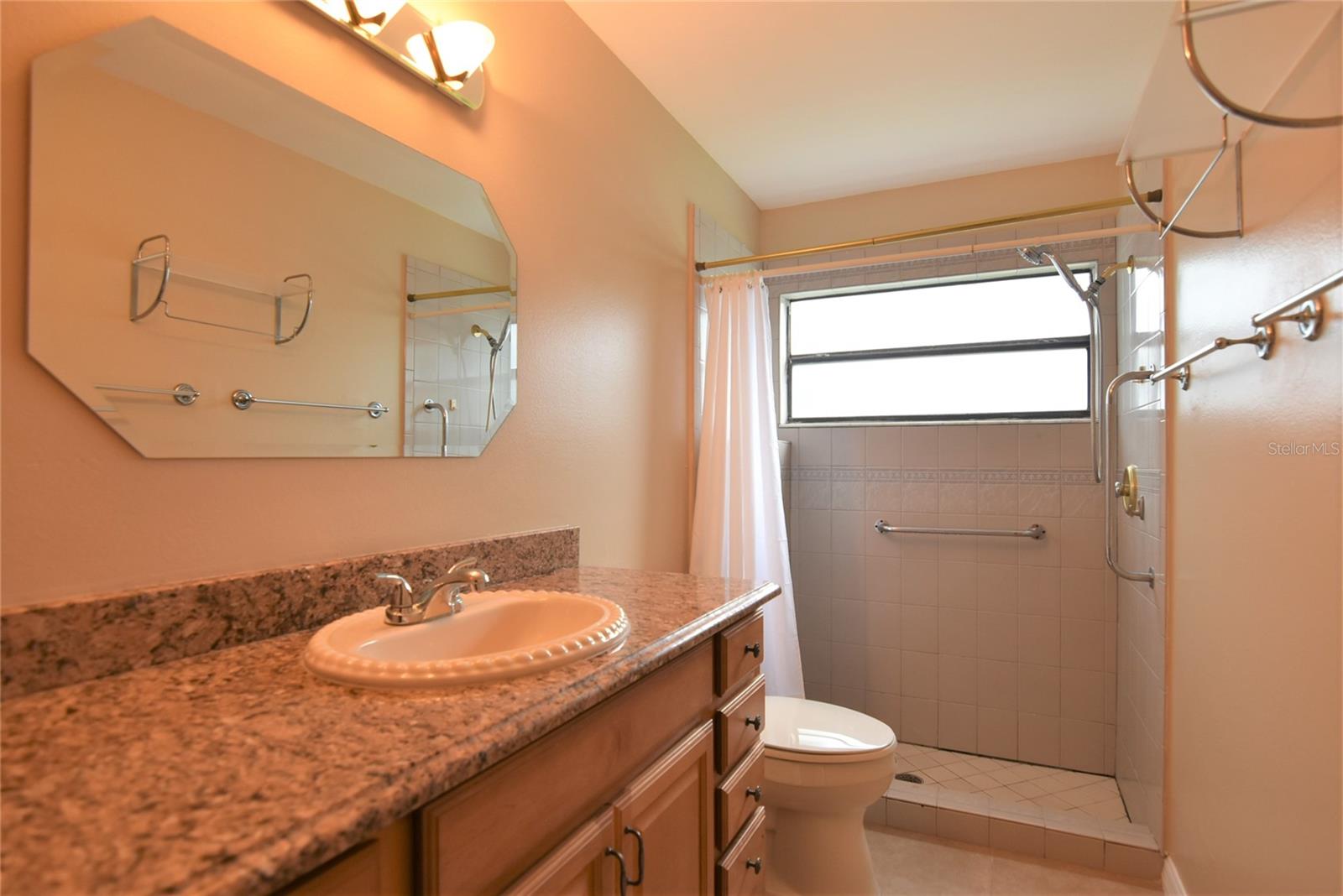 Image 18 of 28 For 1099 Mckinnon Avenue