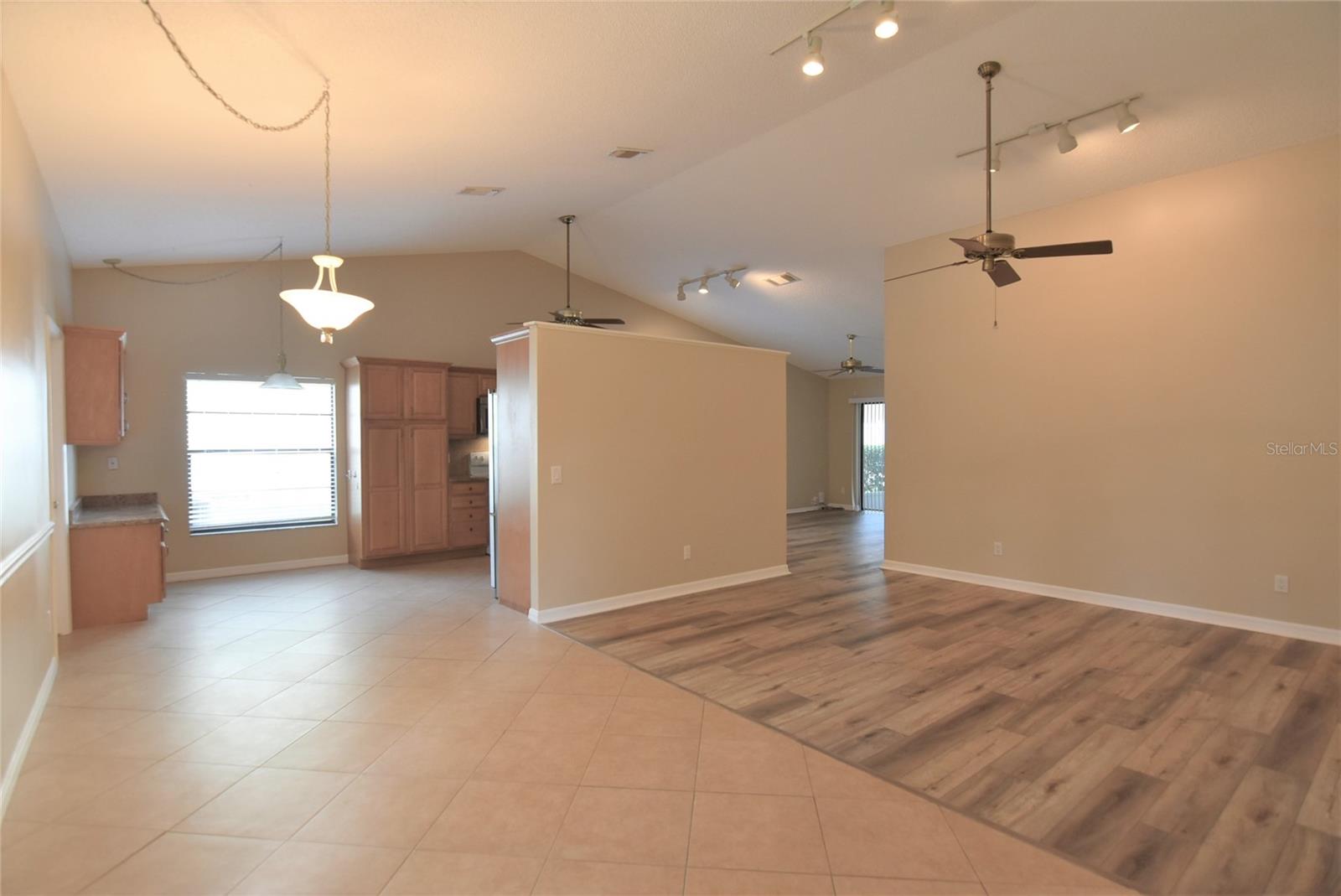 Image 7 of 28 For 1099 Mckinnon Avenue