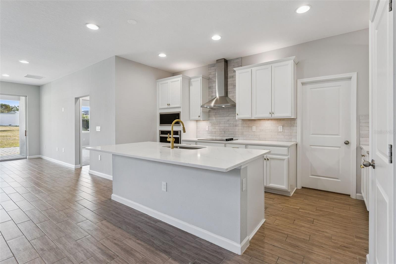 Image 15 of 46 For 4614 Cragmere Loop