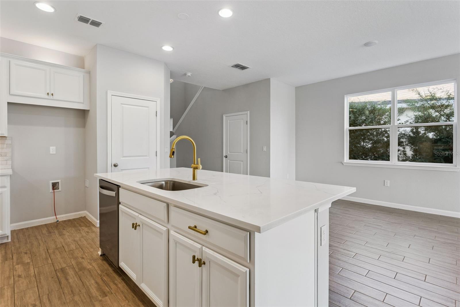 Image 17 of 46 For 4614 Cragmere Loop