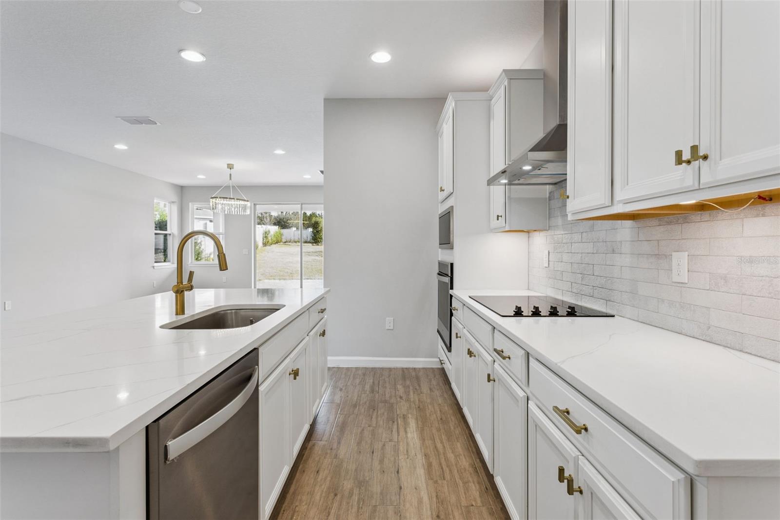 Image 18 of 46 For 4614 Cragmere Loop