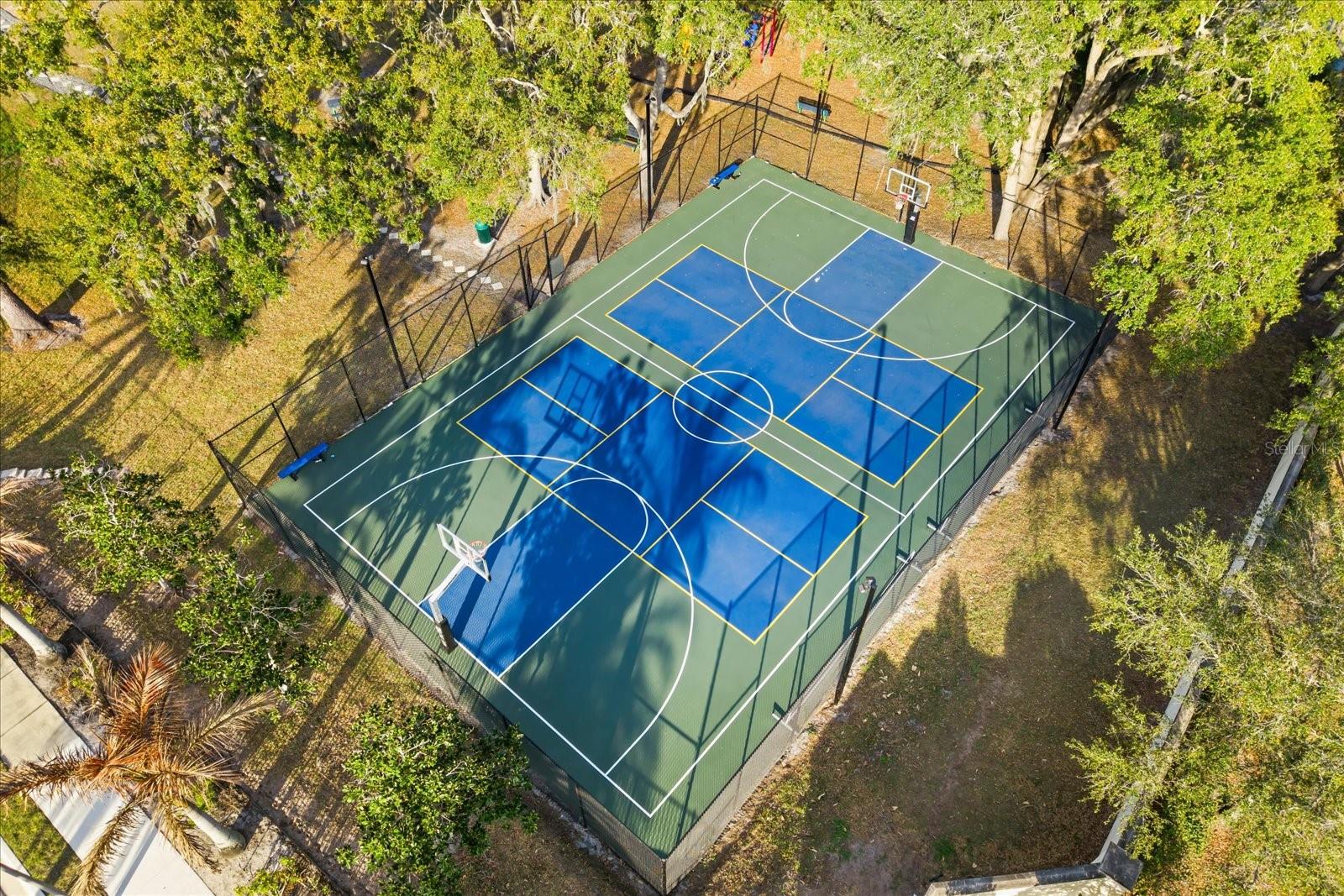 Image 35 of 37 For 19385 Pummelo Drive