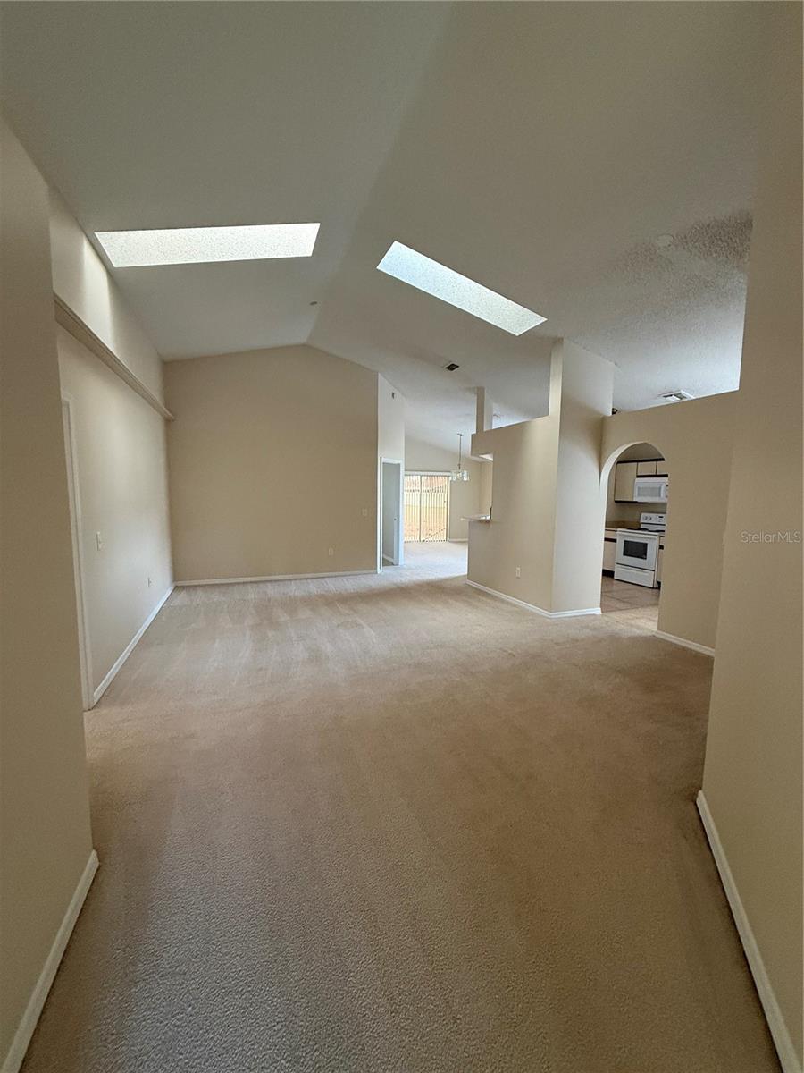 Image 2 of 15 For 1020 Derbyshire Drive