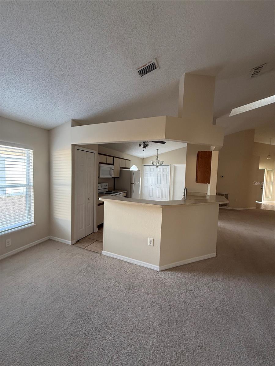 Image 4 of 15 For 1020 Derbyshire Drive