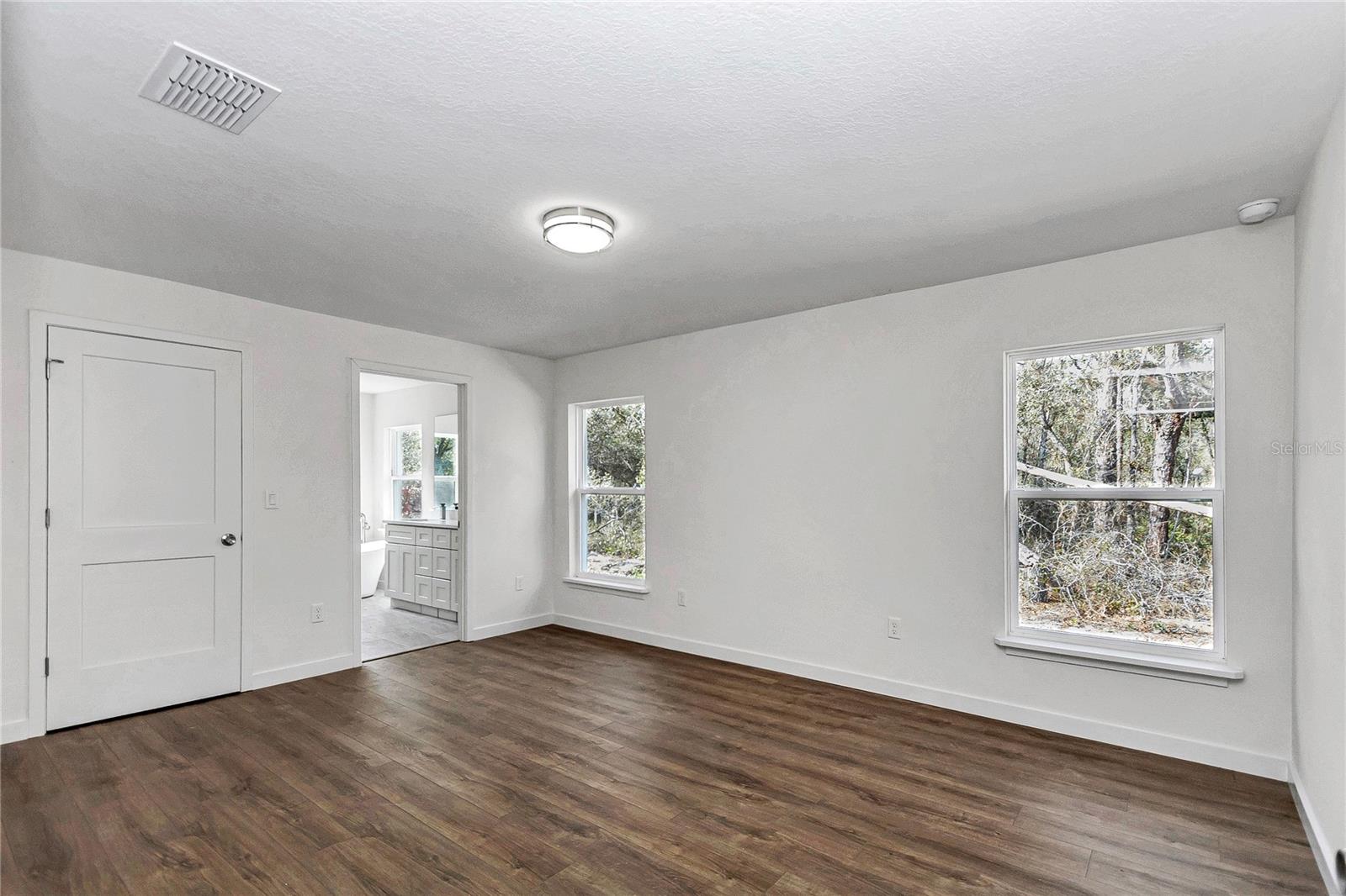 Image 27 of 40 For 6951 151st Loop