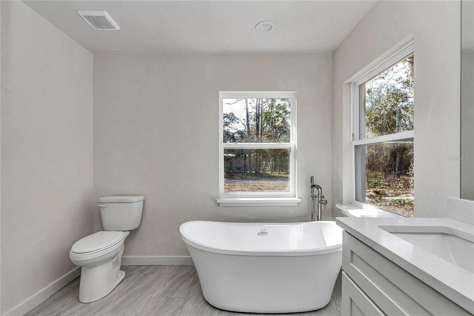 Image 30 of 40 For 6951 151st Loop