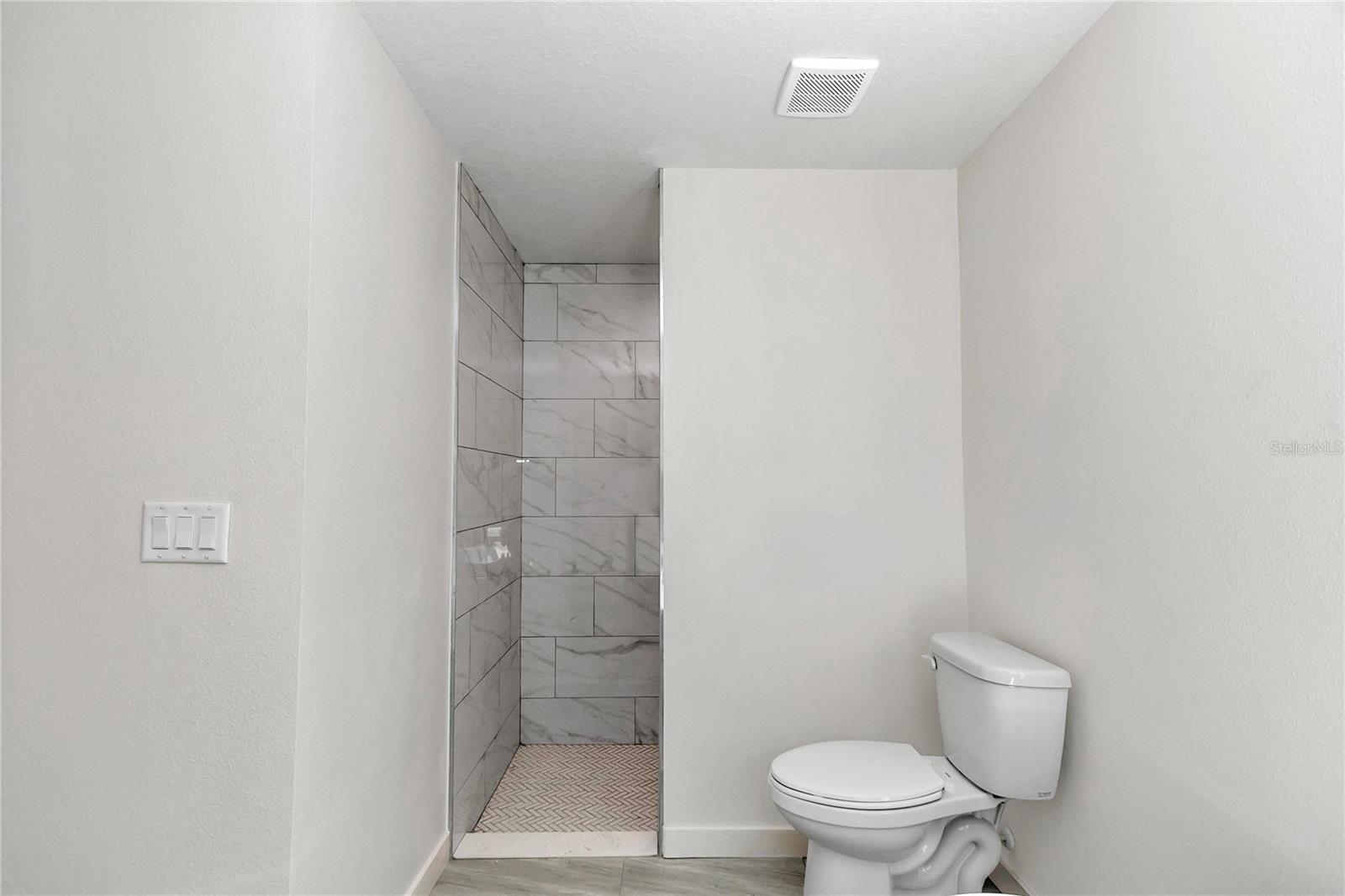 Image 31 of 40 For 6951 151st Loop