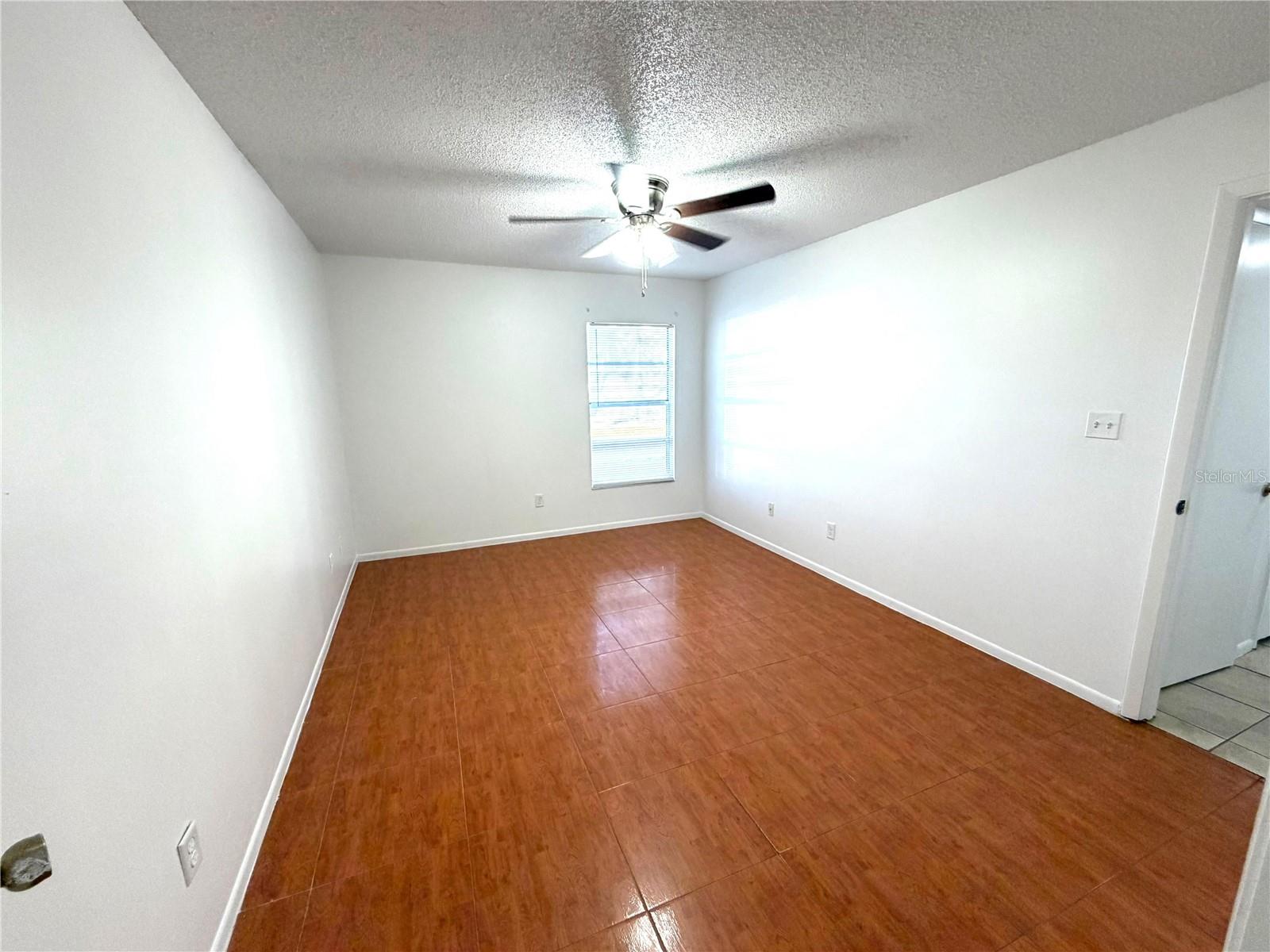 Image 6 of 9 For 4834 Semoran Boulevard 1202