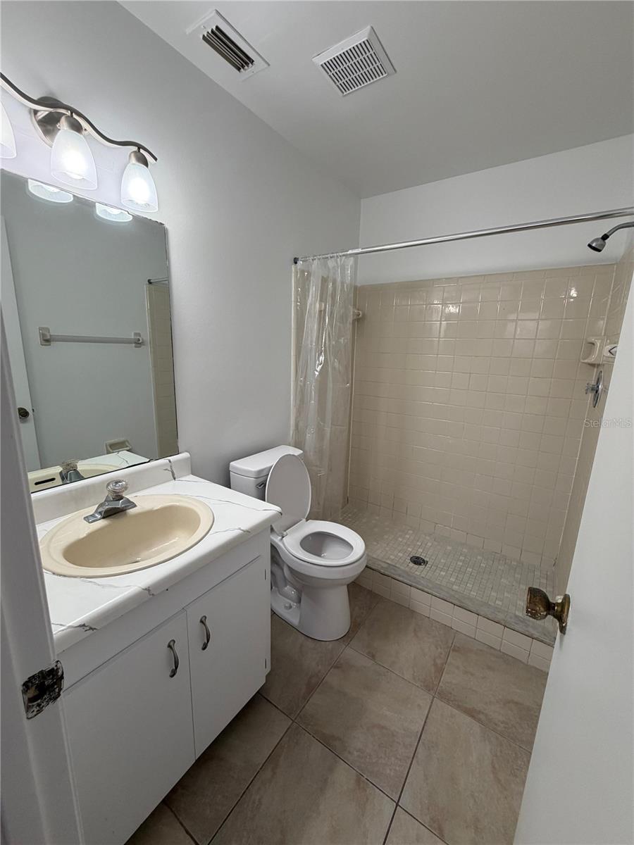 Image 8 of 9 For 4834 Semoran Boulevard 1202