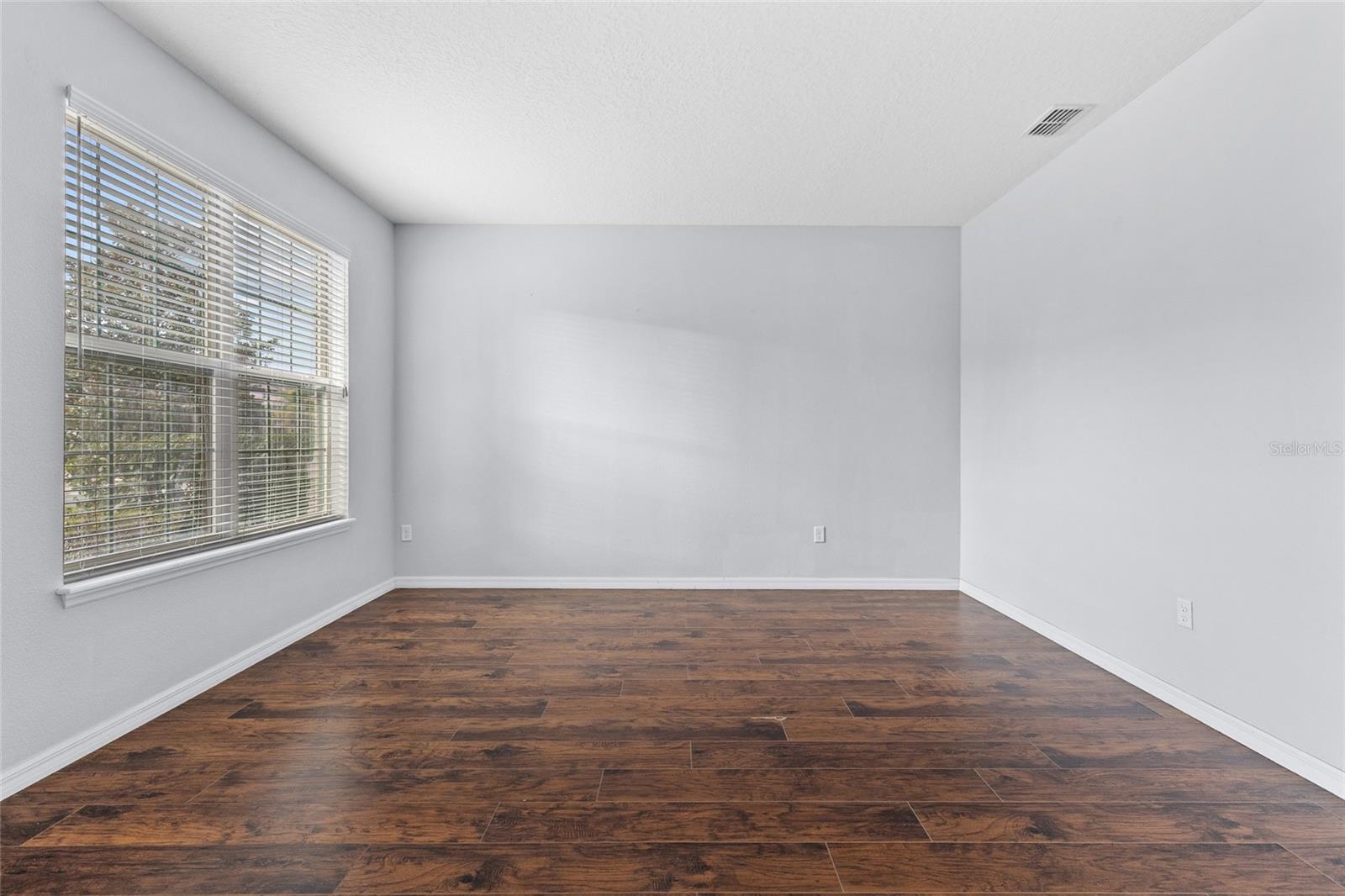 Image 14 of 41 For 14903 Fells Lane