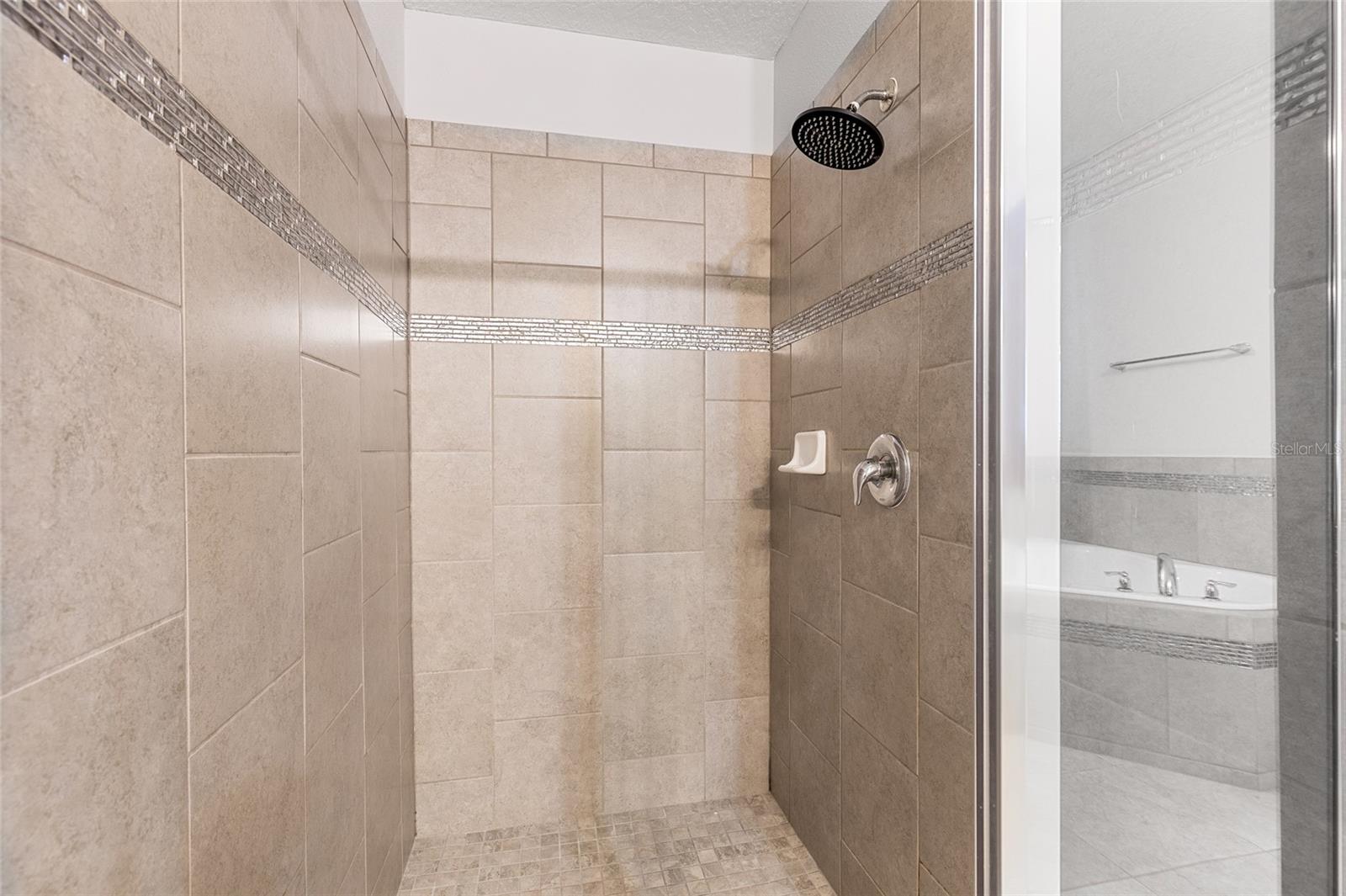 Image 23 of 41 For 14903 Fells Lane