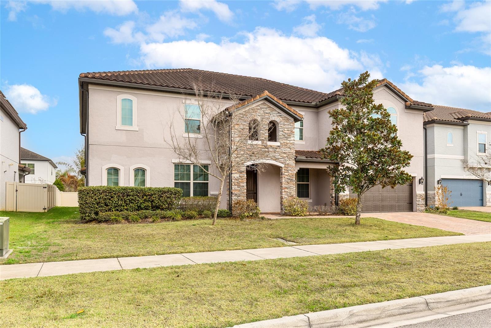 Image 40 of 41 For 14903 Fells Lane