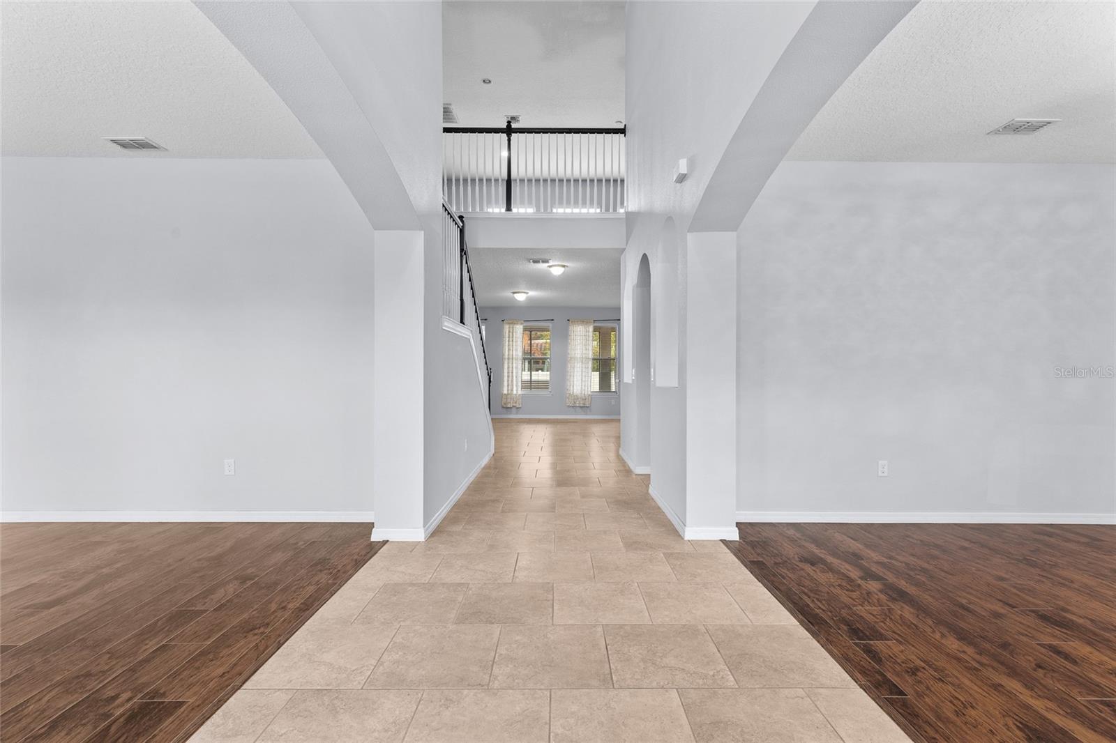 Image 7 of 41 For 14903 Fells Lane