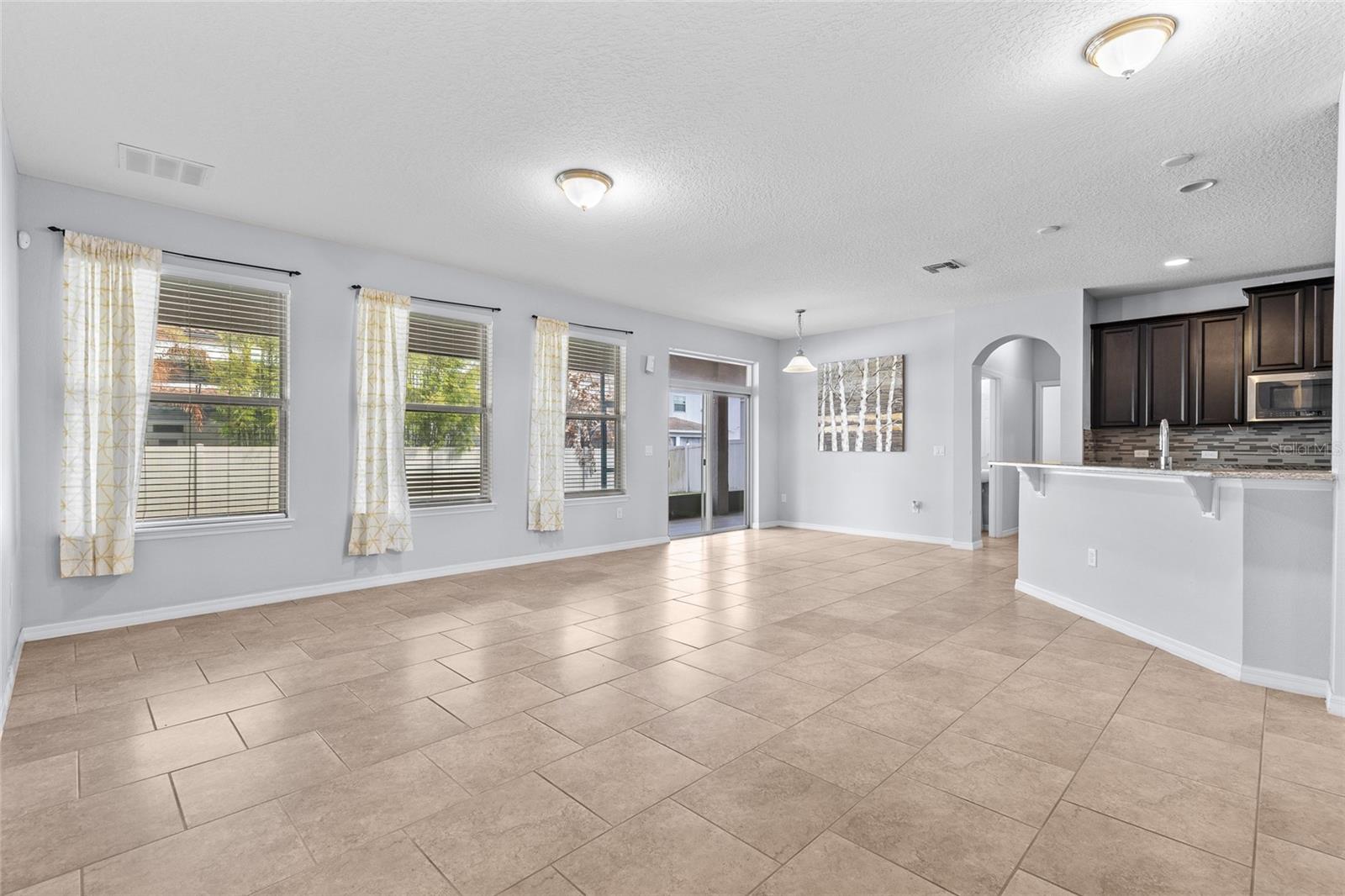 Image 9 of 41 For 14903 Fells Lane