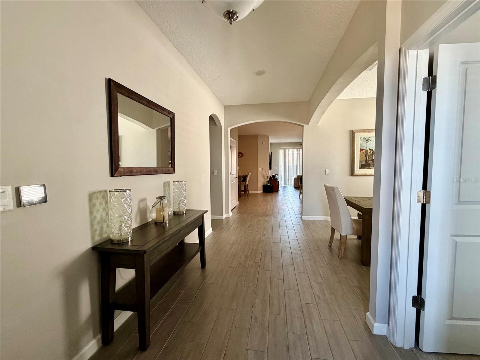 Image 4 of 44 For 1073 Chelan Falls Drive