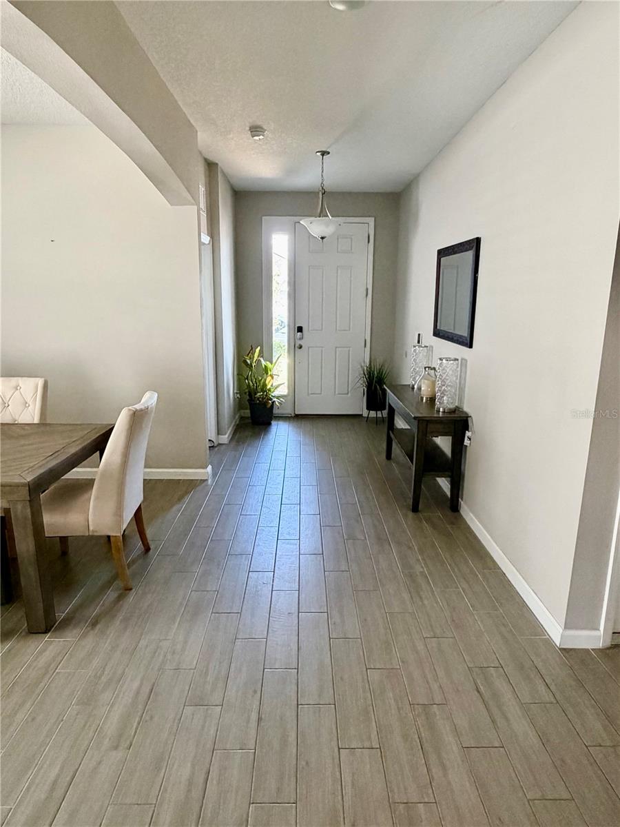 Image 5 of 44 For 1073 Chelan Falls Drive