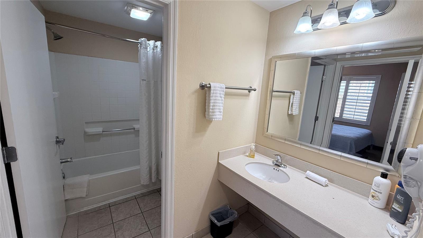 Image 11 of 13 For 7601 Canada Avenue 325