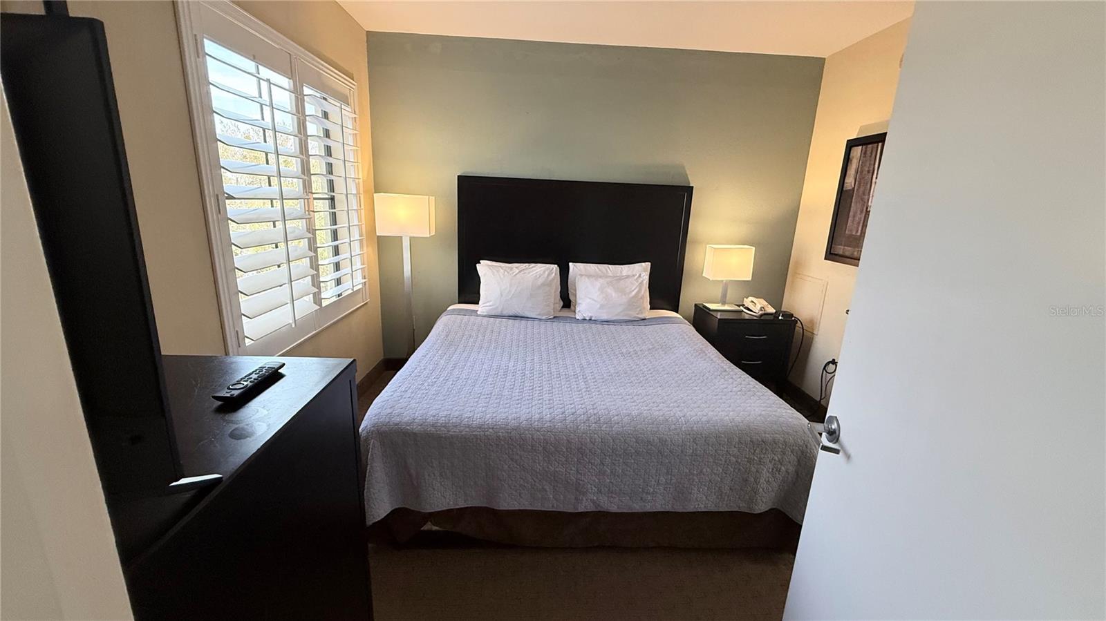 Image 7 of 13 For 7601 Canada Avenue 325